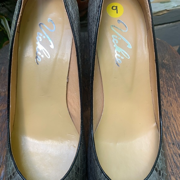 VICKIE Hong Kong Snakeskin Peep-Toe Pumps - Picture 9 of 12